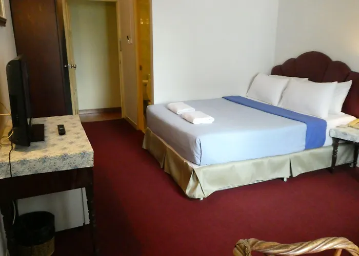 Mango Lagoon Place Hotel 3*