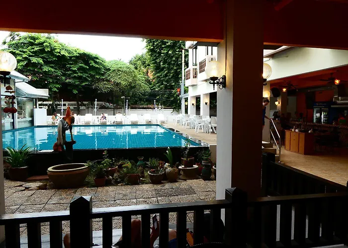 Mango Lagoon Place Hotel 3*