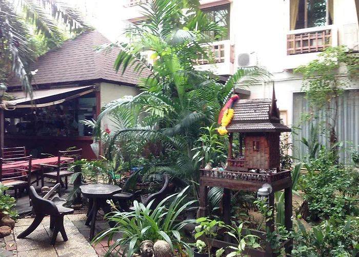 Mango Lagoon Place Hotel 3*