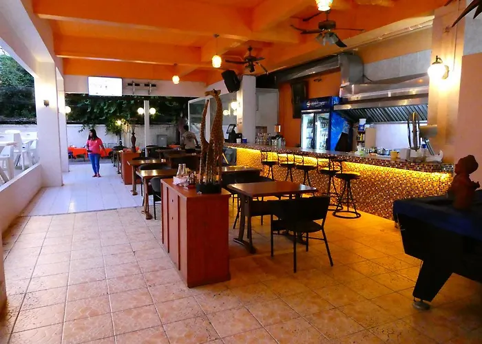 Hotel Mango Lagoon Place